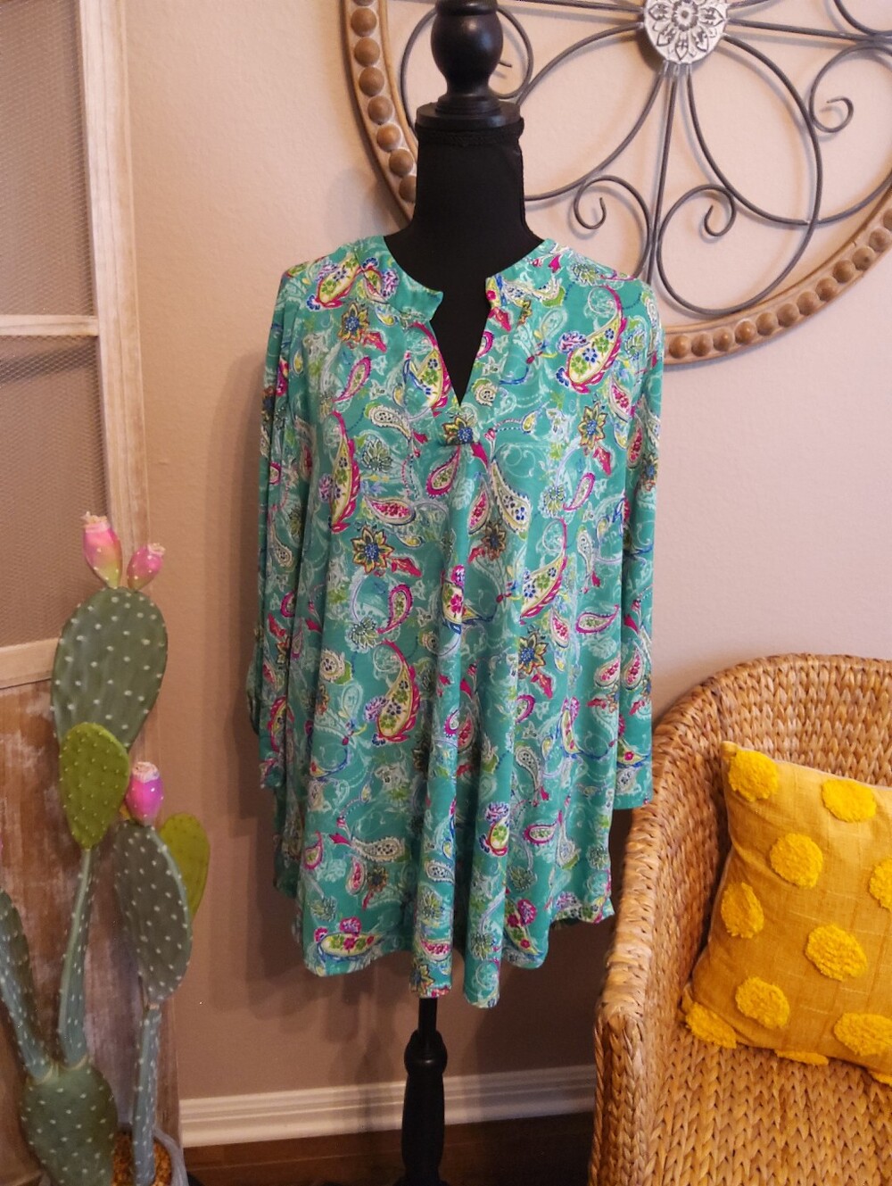 Dear Scarlett Multi-color Paisley Split-Neck Tunic Top